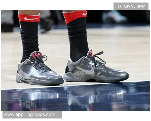 不打球也能秀鞋PJ塔克晒布克限量球鞋引发热议 不打球也能秀鞋PJ塔克晒布克限量球鞋引发热议