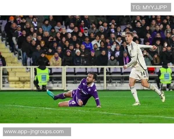 罗马客场挑战佛罗伦萨首发阵容公布齐米卡斯与克里斯坦特领衔出战