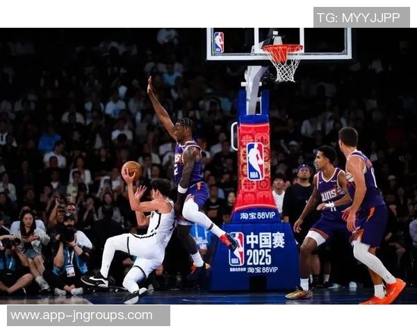 布克谈NBA中国赛意义强调篮球无国界与中国球迷的热情支持 布克谈NBA中国赛意义强调篮球无国界与中国球迷的热情支持