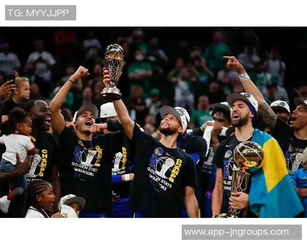 KD回顾离开勇士后的夺冠经历讲述在不同球队的疯狂故事