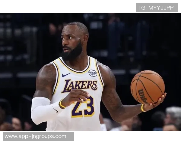 CC单场豪取30分5板10助3断3帽上一位东部球员是09年詹姆斯