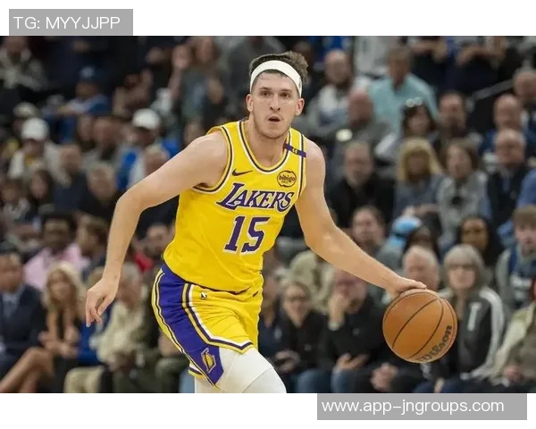 CC半场狂砍26分里弗斯称赞但强调球队不担心表现